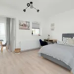 Apartament Minimalist Wojciechowskiego With Parking In By Renters Poznań